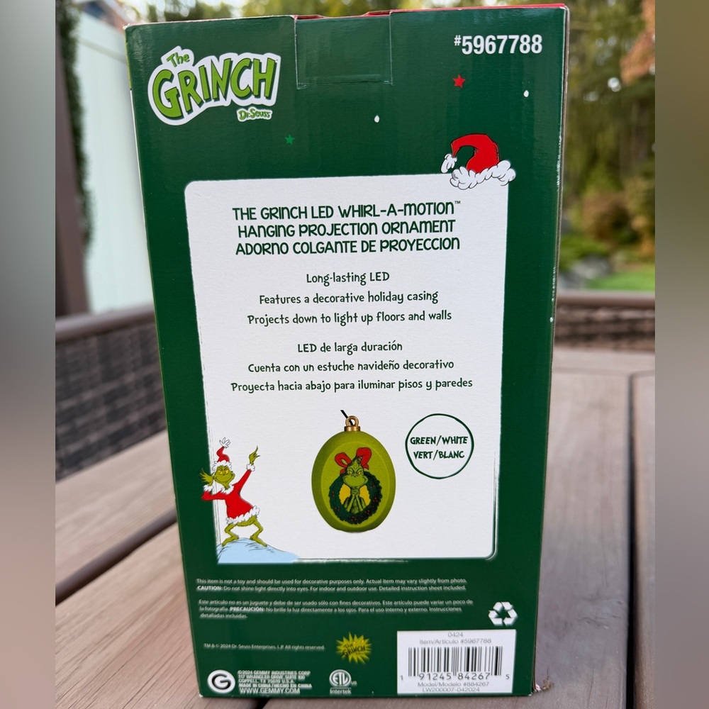 Grinch Indoor/Outdoor Christmas Lightshow Projection Lawn Ornament (NEW IN BOX) - Picture 9 of 13